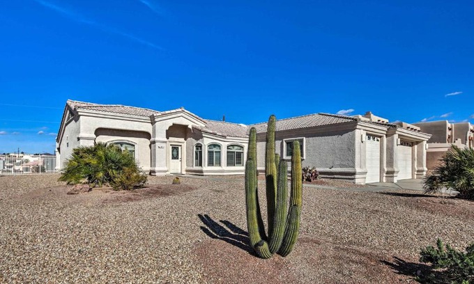 Lake Havasu City House | Cozy Lake Havasu House with Views - 1 Mi to Water!