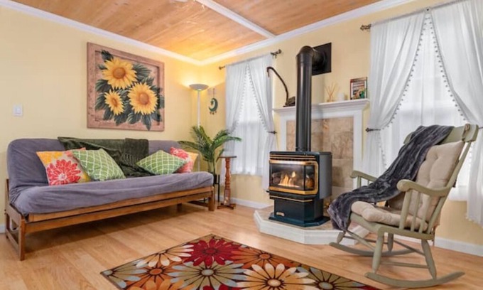 Kelseyville House | Cozy Lake House - Kelseyville