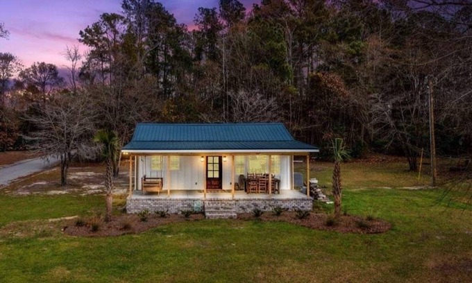 Manning House | Cozy Lake House on Lake Marion with beautiful views of sunsets on the lake!