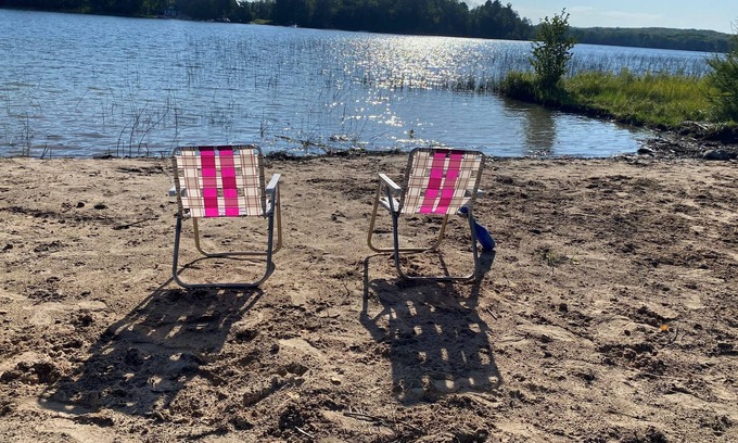 Herron Cottage | Cozy lake retreat on beautiful McCollum Lake - Pet Friendly!