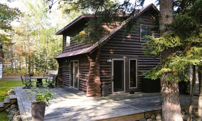 Cook Cabin | Cozy Lakeside Log Cabin Perfect for Any Season