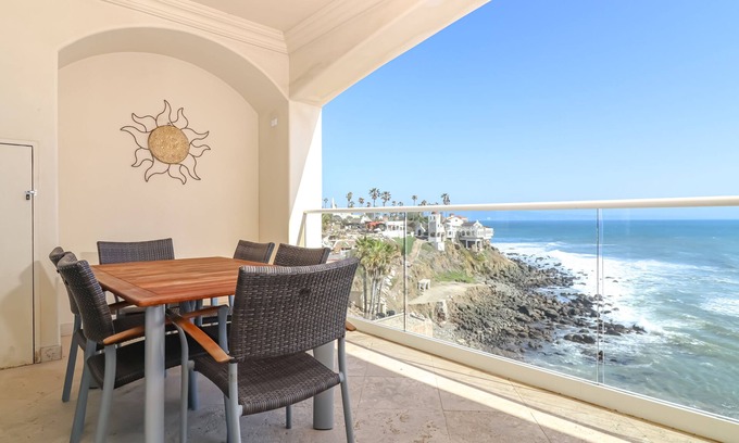Rosarito Condo | Cozy-LasOlasCondo-Pools&Jacizzis-5thFlr-Rosarito