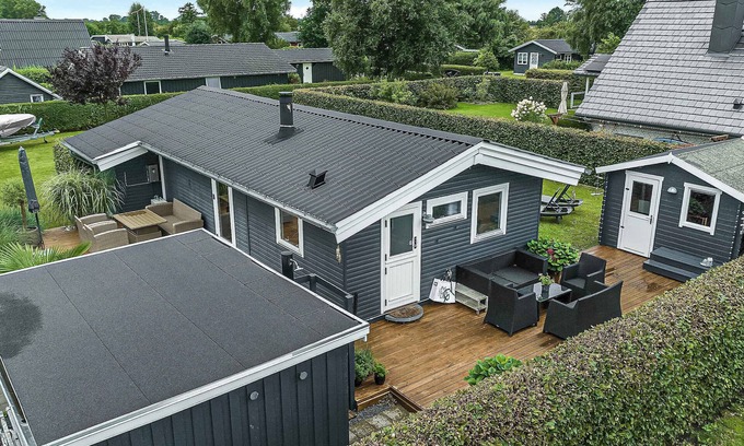 Tørresø House | Cozy little holiday home near the beach
