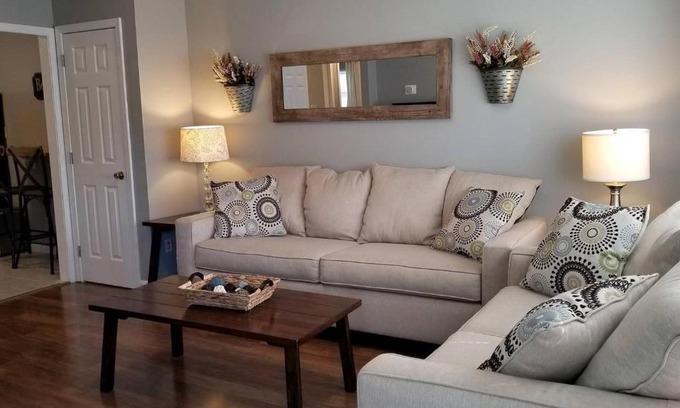 Jefferson City Apartment | Cozy Living 5 Min to Cherokee Lake & C-N Univ