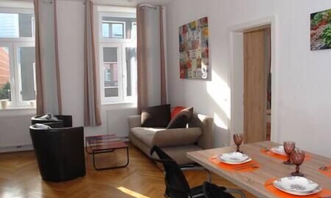 Erdberg Apartment | Cozy living near city center and Prater