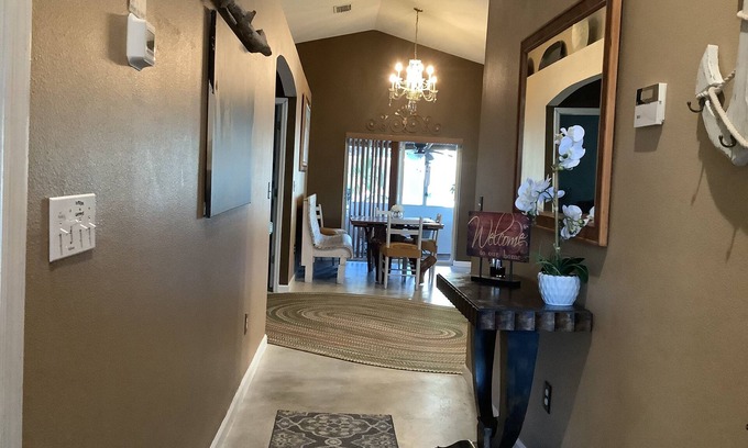 Port Tampa City House | Cozy living,Quiet neighborhood!