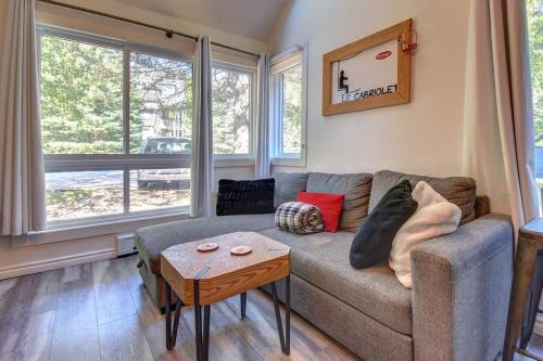 Mont-Tremblant Pedestrian Village Apartment | Cozy Lodge in the Mont Tremblant Ski Village