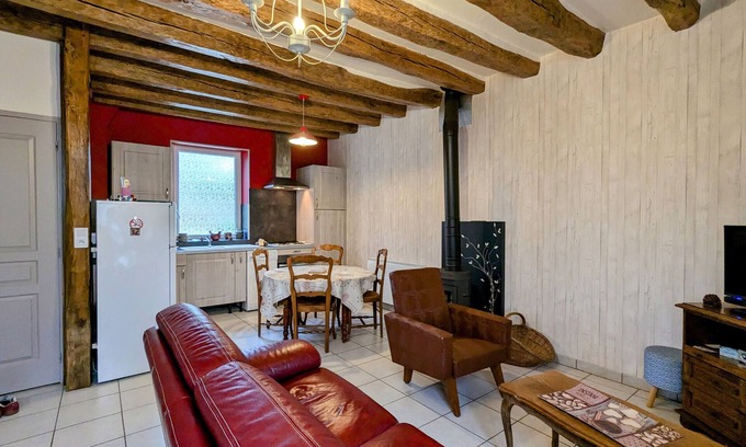 Buzancais Cottage | Cozy lodging by the Indre River, nature nearby, 2 bedrooms