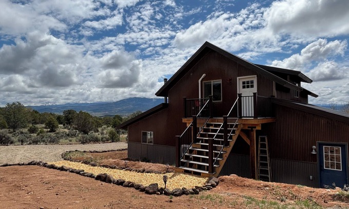 Hotchkiss Apartment | Cozy Loft Studio apartment with private deck and amazing views!