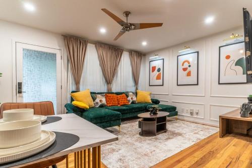 East Raleigh Apartment | Cozy Luxe Escape, Raleigh 2BR Getaway, Sleeps 4, Pets, Kids & Business Travelers Welcome