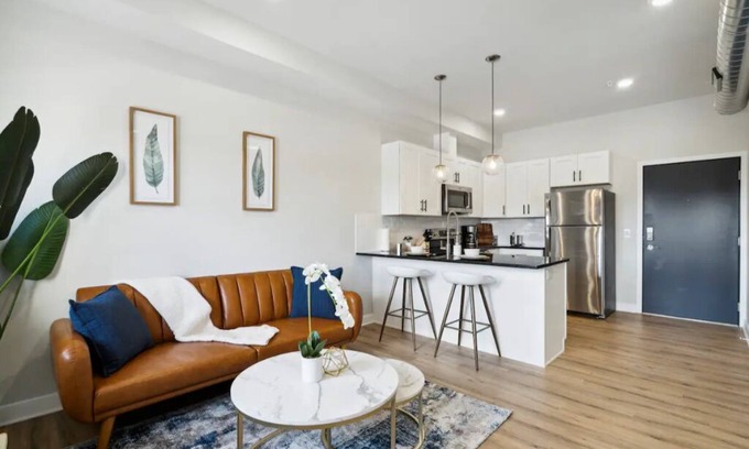 Norris Square Apartment | Cozy Luxury 1 Bedroom with Private Patio