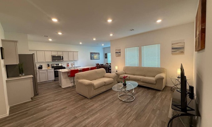 Magnolia House | Cozy Magnolia Retreat – 4BR/3BA Family Home