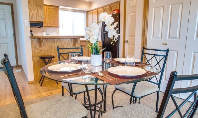Meridian House | Cozy Meridian Home ⭐ HULU ⭐ W/D ⭐ 12 Min to Boise