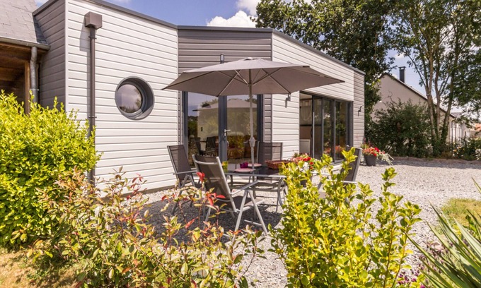 Lessay Cottage | Cozy, Modern Cottage with Garden Near Forest and Beaches