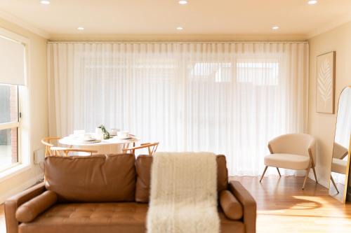 Youngtown Apartment | Cozy Modern Private Stay in Launceston