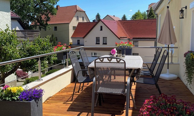 Dorfhain Apartment | Cozy, modern vacation apartment near Dresden, large terrace & outdoor pool in the village