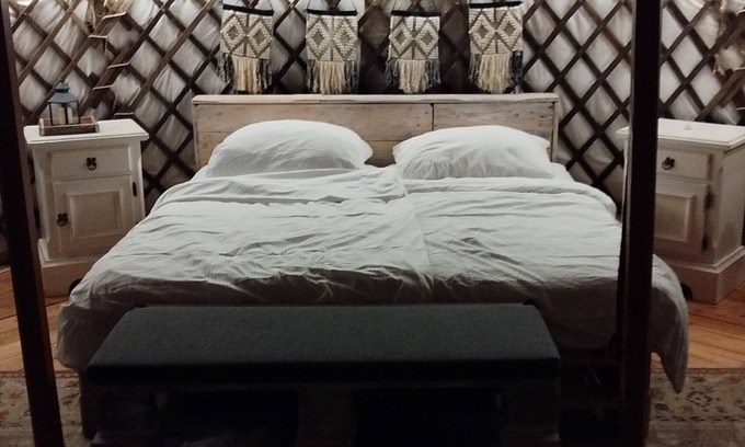 Selmsdorf Cabin | Cozy Mongolian yurt between the Hanseatic city and the sea on a country farm.