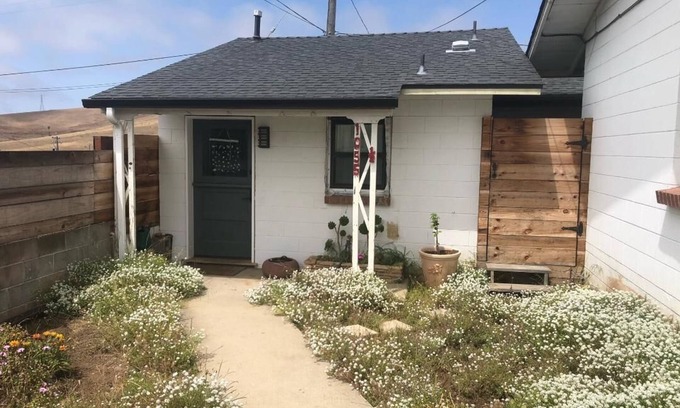 Morro Bay House | Cozy Morro Bay Bungalo