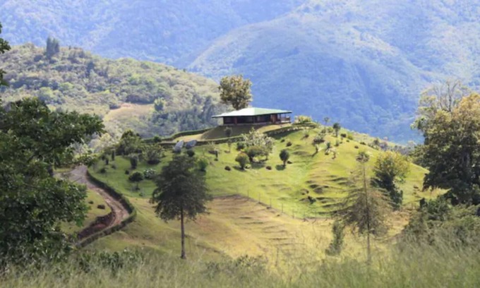 Pacuare Reserve Cabin | Cozy Mountain Retreat, with valley views and hiking trails
