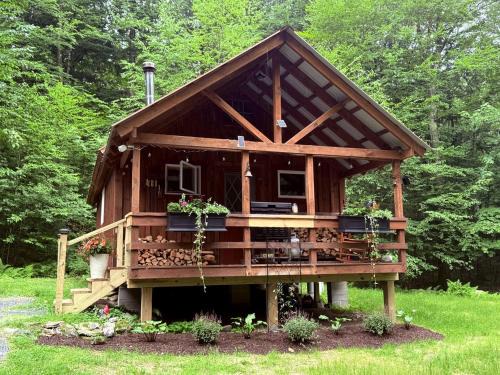East Arlington House | Cozy Mountain Cabin in Sunderland, VT