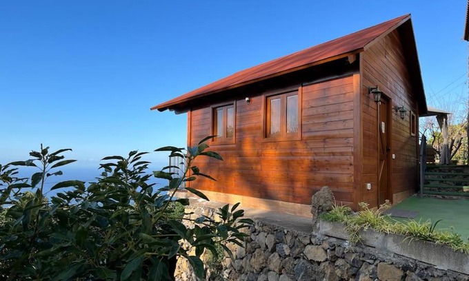 Montijos Apartment | Cozy Mountain Chalet