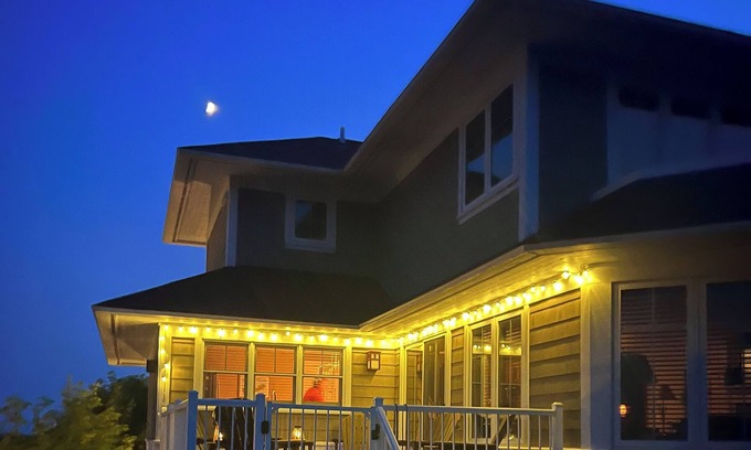 Thompsonville House | Cozy Mountaintop Condo at Crystal Mountain Resort with Amazing Fall Colors!