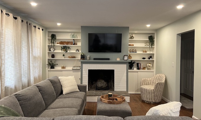 Old Mystic House | Cozy Mystic Cottage - Near Farms & Downtown Mystic