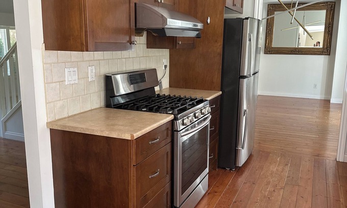 Surrey Bed & Breakfast | COZY NEST IN SOUTH SURREY