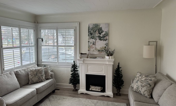 Roosevelt Park House | Cozy Neutral Farmhouse Welcomes Peaceful Retreat