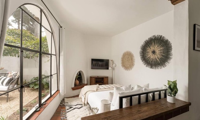 Montecito Apartment | Cozy New - Casa Blanca Suite B1