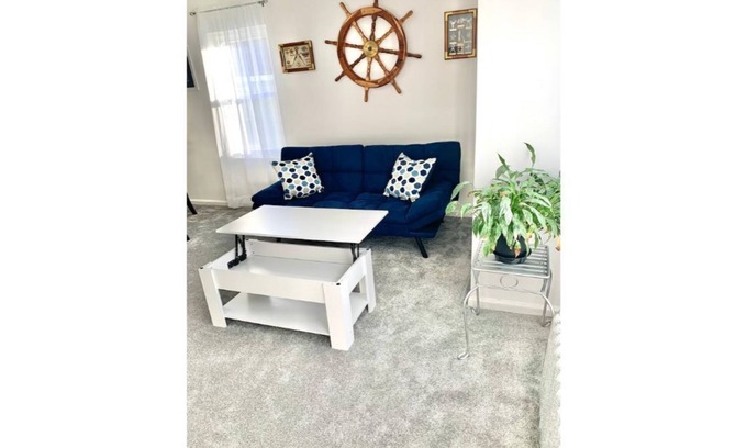 Queens House | Cozy NY Beach Home