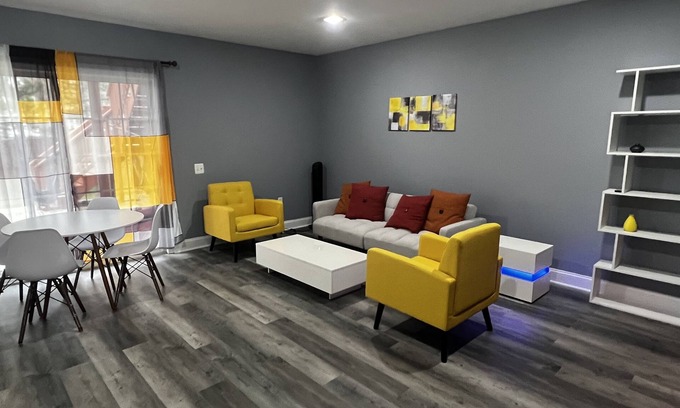 Sterling House | Cozy Oasis, 6 Miles from IAD, 25 Miles from Washington DC