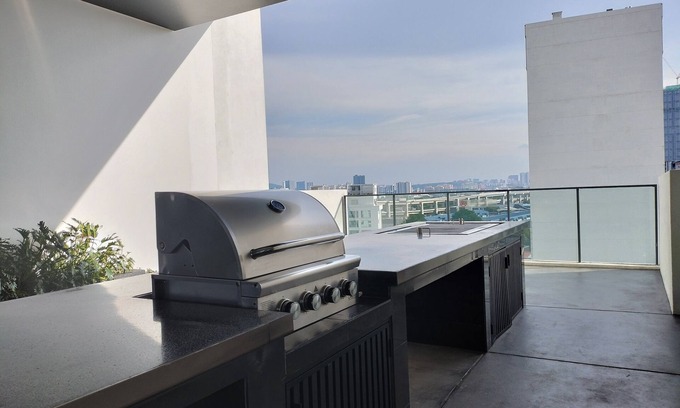Maluri Apartment | Cozy Oasis near ikea KLCC Walk to MRT 100Mbpsn