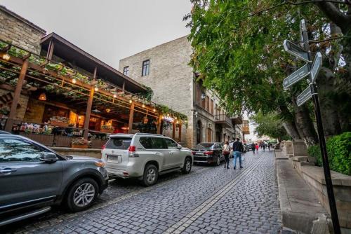 Baku Old Town Apartment | Cozy Old City Apartment