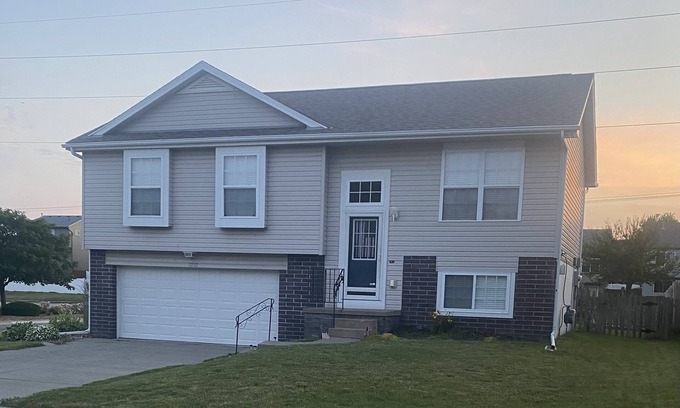 Omaha House | Cozy Omaha Home