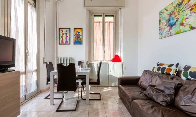 Barona Apartment | Cozy one-bedroom apartment 1.5km from IULM University!