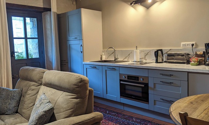 Soyaux House | Cozy, one-bedroom, fenced garden, communal pool, couples