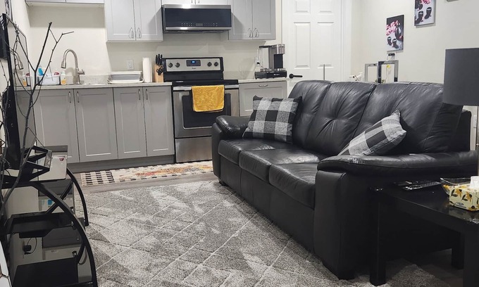 Regina House | Cozy one Bedroom suite