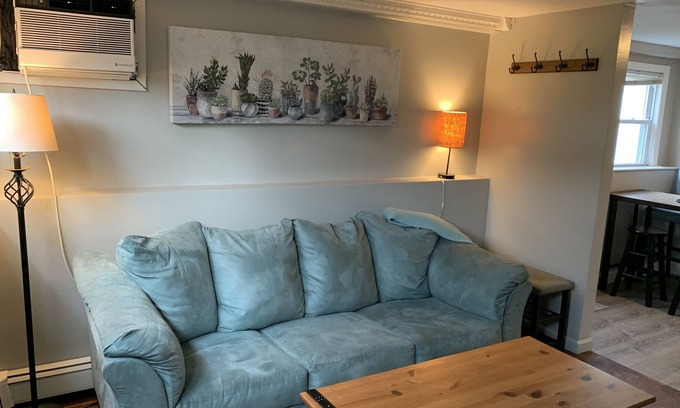 Copiague House | Cozy one bedroom