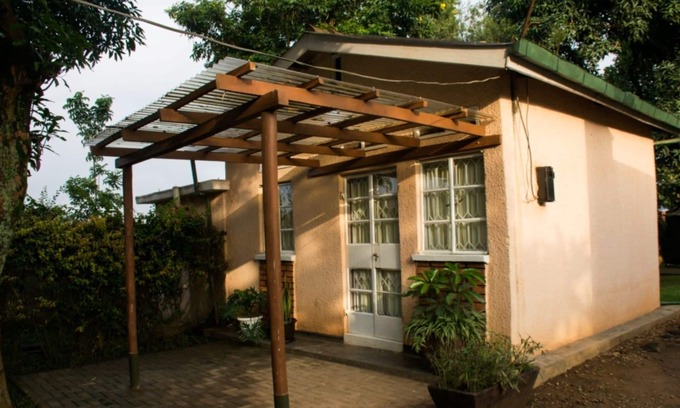 Kireka House | Cozy Pavilion with Garden in Kampala, Naalya