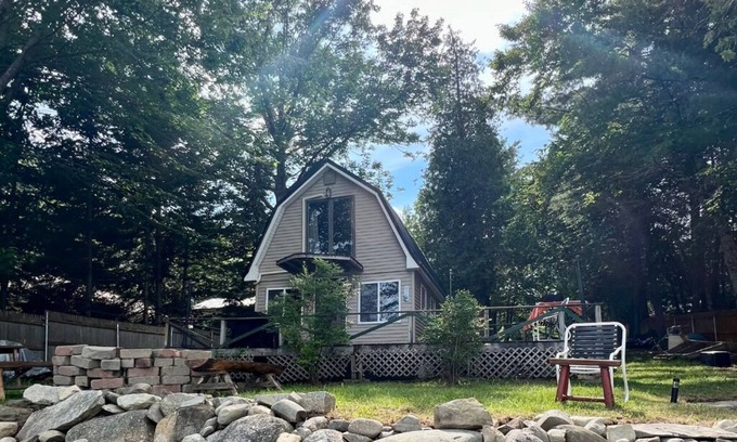 Canaan Cabin | Cozy & Peaceful 2-bedroom cabin in superb Canaan with AC, WiFi