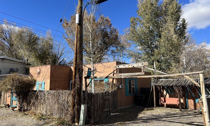 Alamosa House | Cozy, peaceful home in quiet neighborhood. Permit #03015
