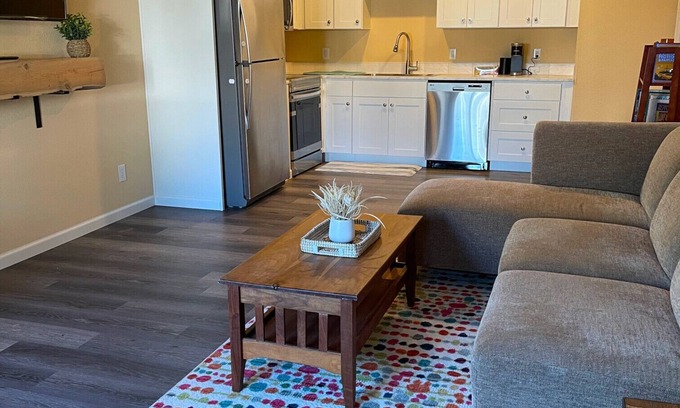 Columbia City House | Cozy, pet friendly, 2 bedroom suite in S. Seattle