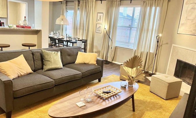 Glenn Heights House | Cozy pet friendly 4 BR Home !