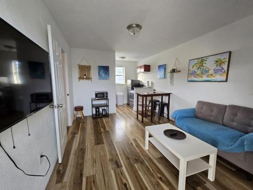 Little Haiti Apartment | Cozy Place Near Design District - 4