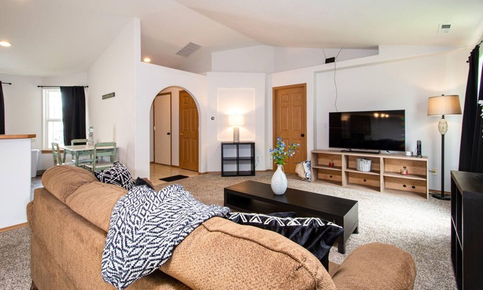 Vancouver House | Cozy PNW Stay in Private Home Close to PDX