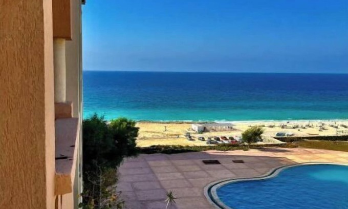 Ad-Dab'ah Ski Chalet | Cozy Pool & Sea view Chalet