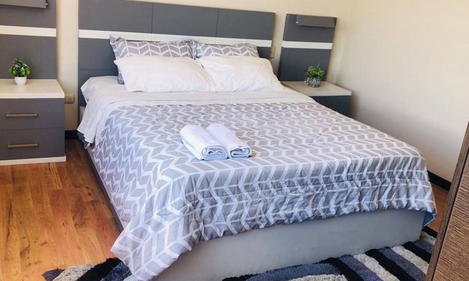 Cuenca Apartment | Cozy private apartment [SUITE] with WiFi, amazing top view in charming Cuenca