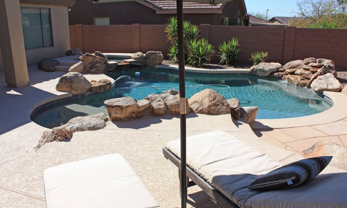 Anthem Country Club House | Cozy private country club oasis with pool!
