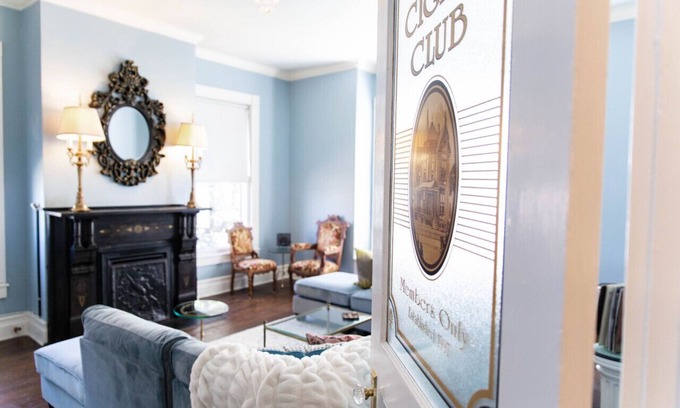 Paducah Apartment | Cozy Private Historic House | 2 King Suites!